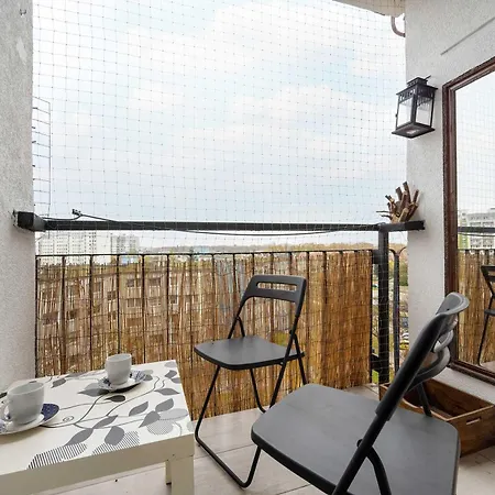 Przytulny Apartament Z Wanna Blisko Parku I Stawu We Wroclawiu By Renters * Breslavia