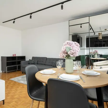 Przytulny Apartament Z Wanna Blisko Parku I Stawu We Wroclawiu By Renters 아파트