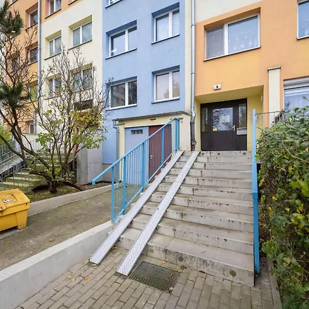 Przytulny Apartament Z Wanna Blisko Parku I Stawu We Wroclawiu By Renters 아파트 *